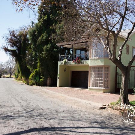 Mistique Waters Guesthouse Parys Bagian luar foto