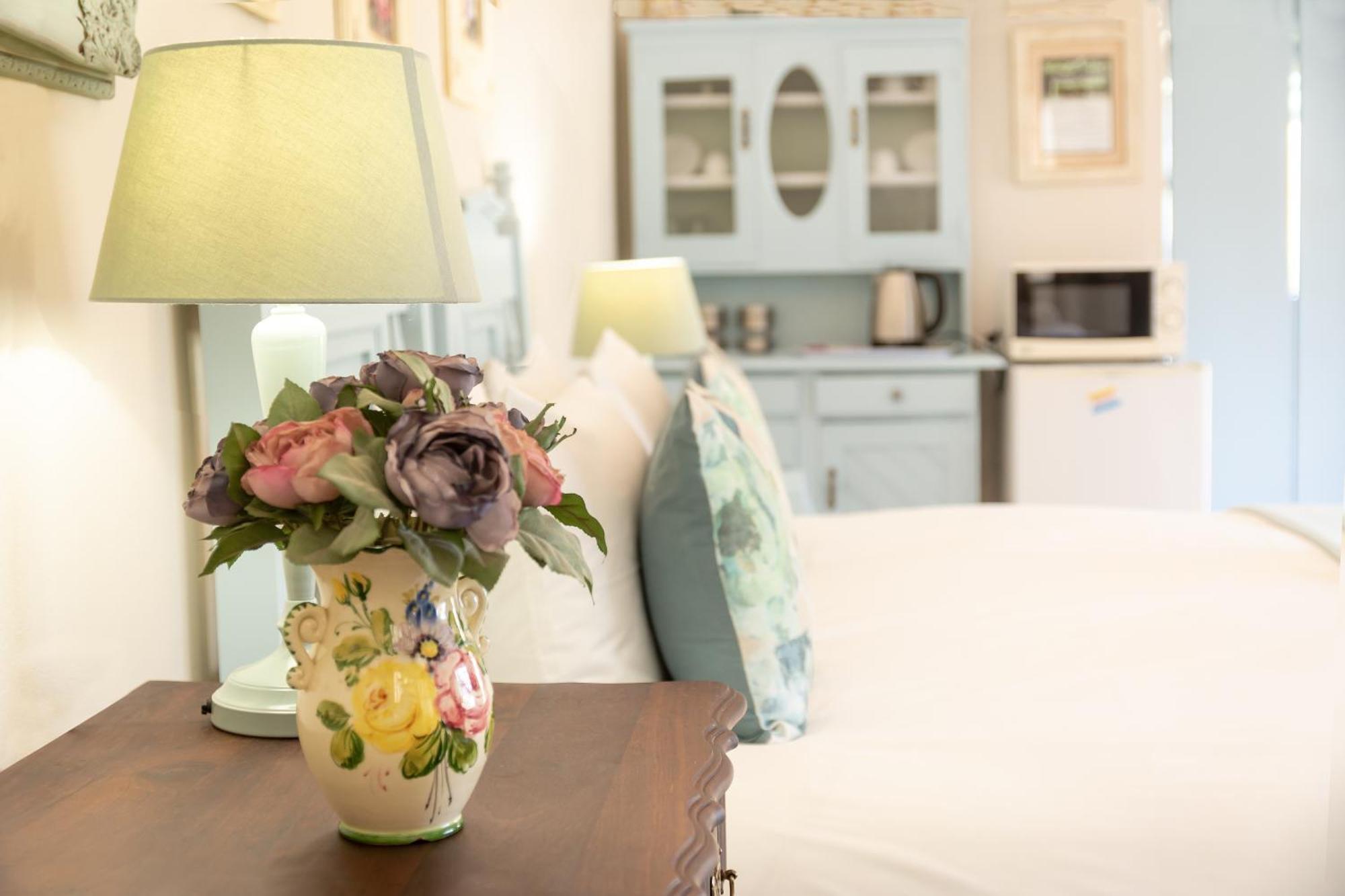 Mistique Waters Guesthouse Parys Bagian luar foto