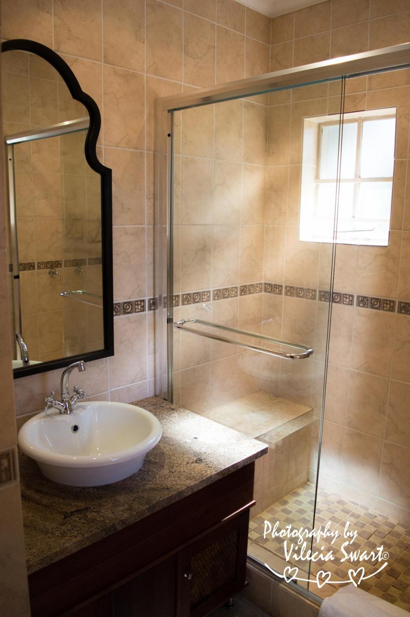 Mistique Waters Guesthouse Parys Bagian luar foto