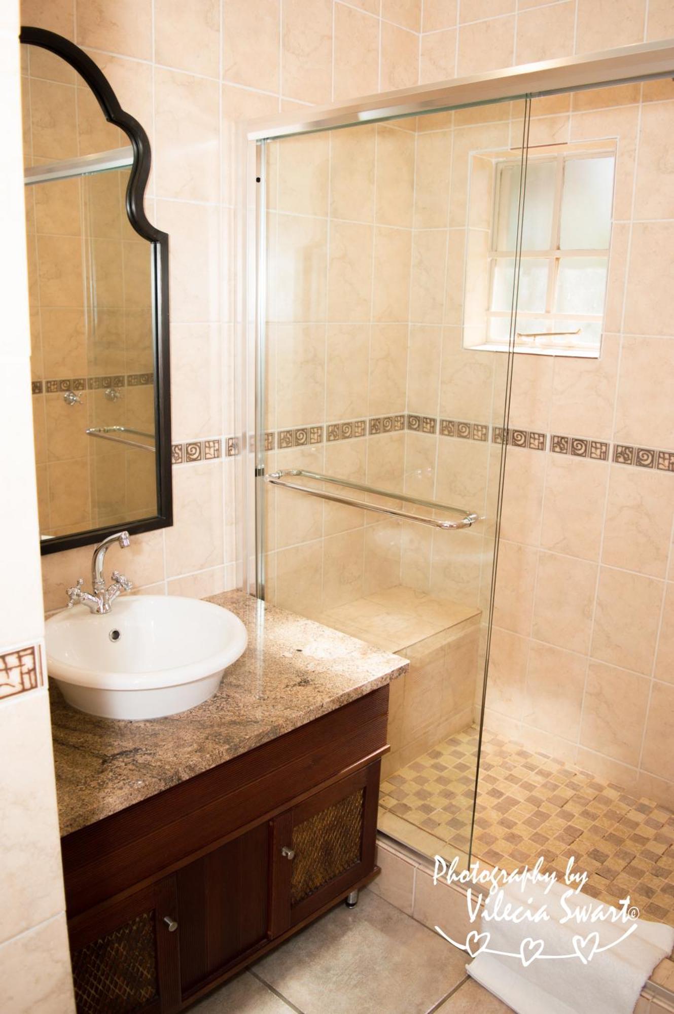 Mistique Waters Guesthouse Parys Bagian luar foto